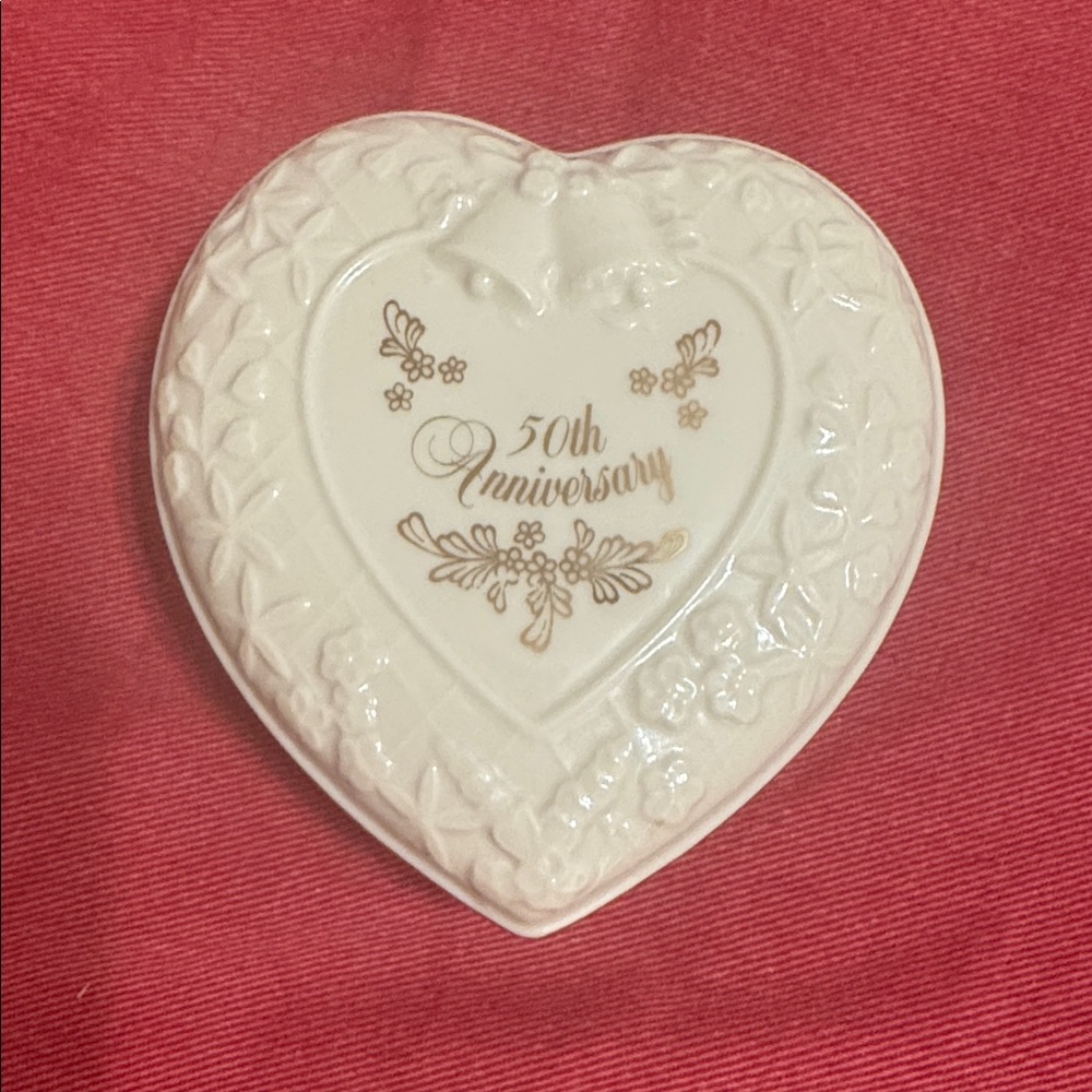 Lenox 50th Anniversary Heart Glass Trinket Gift Box
